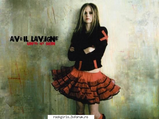 shi continui eu:d :limba: aici puneti poze cu avril lavigne!